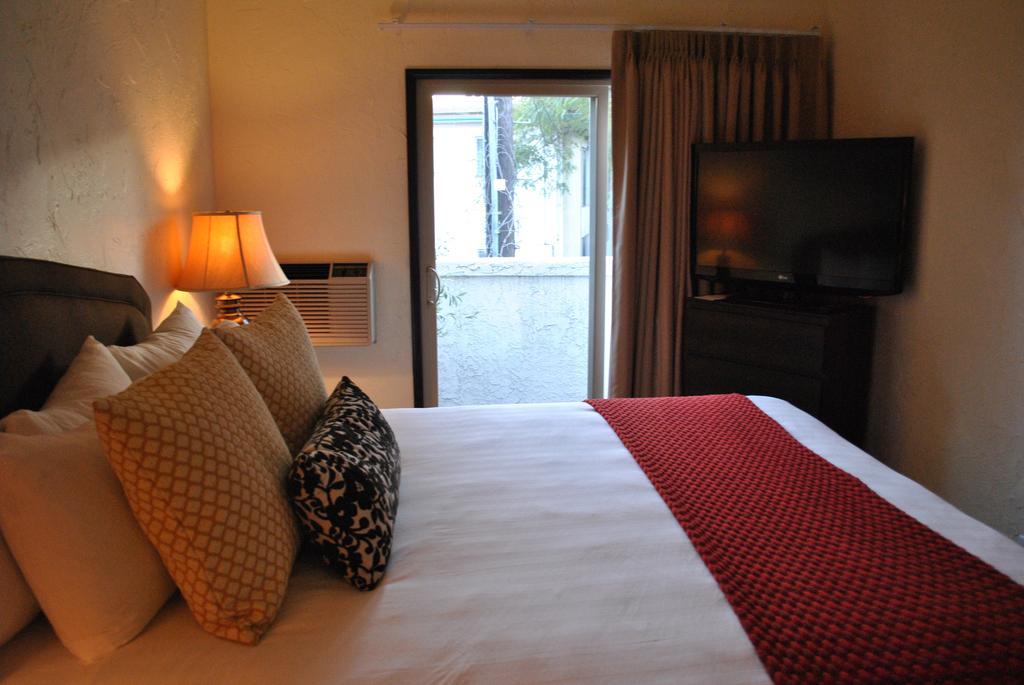 Hotel Palmoro House à Santa Barbara Chambre photo