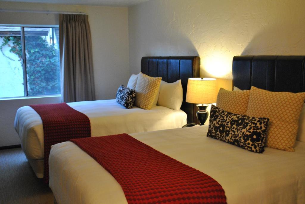Hotel Palmoro House à Santa Barbara Extérieur photo